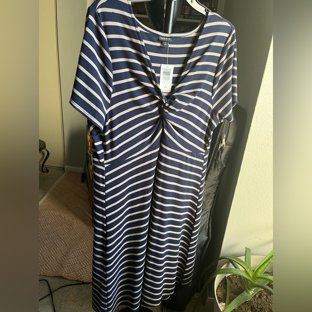 NWT torrid Knit Twist Front Skater Dress navy and tan stripe size 18 20